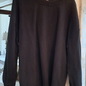 lululemon athletica Men's Classic Black Crewneck Sweater